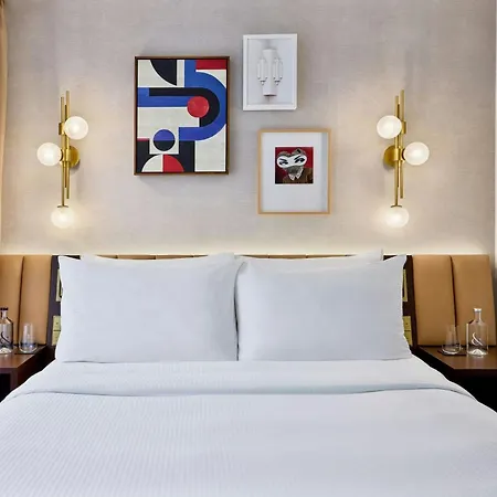 Neues Schloss Privat Hotel Zurich, Autograph Collection-3